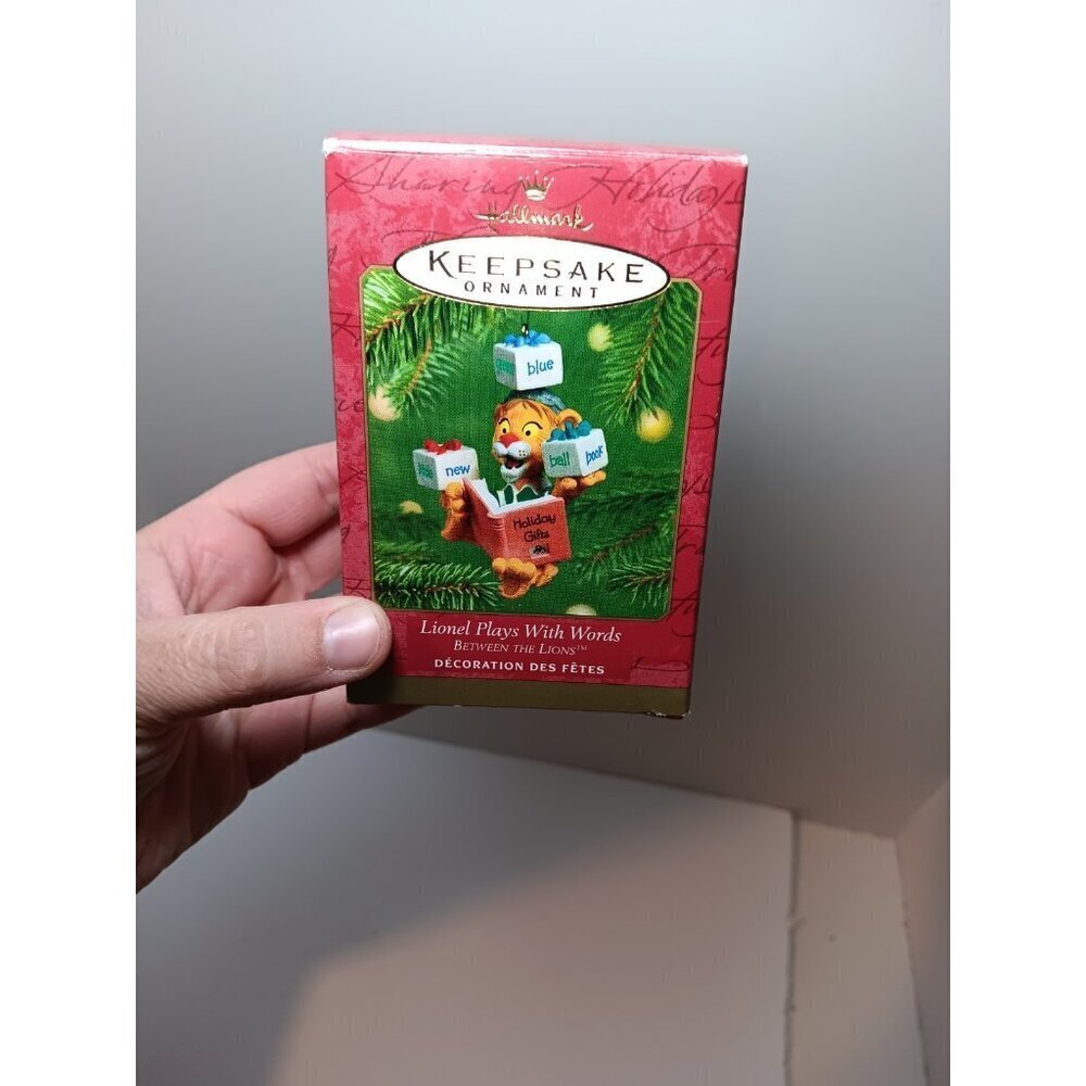 Vintage Lionel Plays with Words HALLMARK Keepsake CHRISTMAS TREE  ORNAMENT